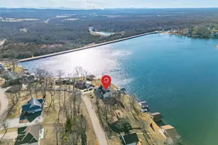 687 E Capri Dr, Bonne Terre, MO 63628 - Photo 9