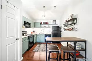 1923 Marine Terrace Dr, Saint Louis, MO 63146 - Photo 5