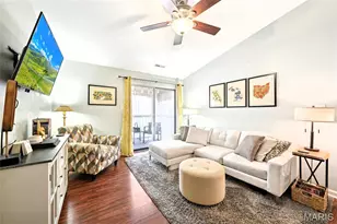 1923 Marine Terrace Dr, Saint Louis, MO 63146 - Photo 9