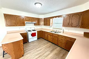 604 S Sligo St, Salem, MO 65560 - Photo 7