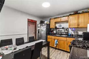 38 Bayview Ct, Ferguson, MO 63135 - Photo 7