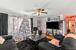 38 Bayview Ct, Ferguson, MO 63135 - Photo 5