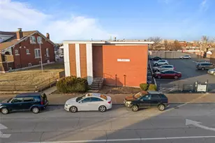 5225 Southwest Ave, Saint Louis, MO 63139 - Photo 3