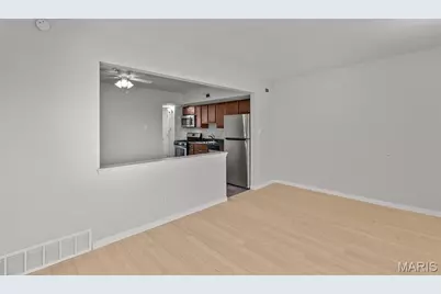 5225 Southwest Avenue, Saint Louis, MO 63139 - Photo 7