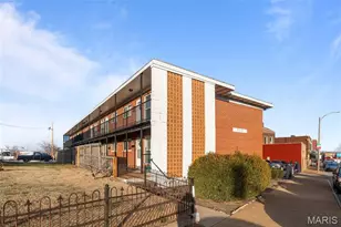 5225 Southwest Ave, Saint Louis, MO 63139 - Photo 3