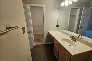 317 Clayton Xing Pl, Ellisville, MO 63011 - Photo 15