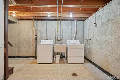 1047 Camargo Drive, Ballwin, MO 63011 - Photo 29