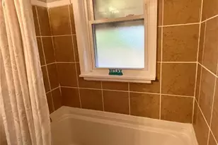 7 St Thomas Ct, Florissant, MO 63031 - Photo 7