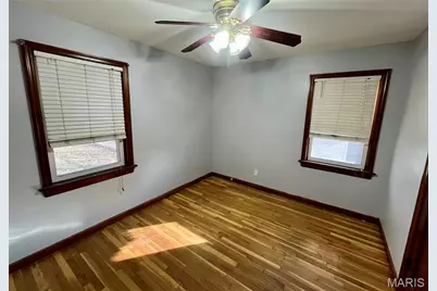 7 Saint Thomas Court, Florissant, MO 63031 - Photo 5