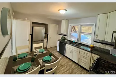 7 Saint Thomas Court, Florissant, MO 63031 - Photo 13