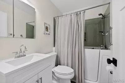 910 Dickson Street, Saint Louis, MO 63122 - Photo 19