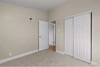 2345 Hummingbird Drive, Saint Louis, MO 63033 - Photo 9