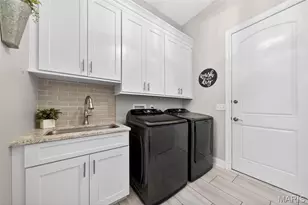 3465 New Town Lake Dr, Saint Charles, MO 63301 - Photo 23