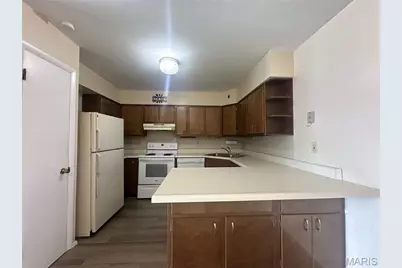 7609 Hazelcrest Drive #G, Hazelwood, MO 63042 - Photo 9