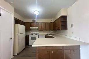 7609 Hazelcrest Dr, Hazelwood, MO 63042 - Photo 9