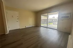 7609 Hazelcrest Dr, Hazelwood, MO 63042 - Photo 3
