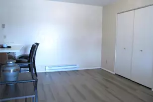 7609 Hazelcrest Dr, Hazelwood, MO 63042 - Photo 5