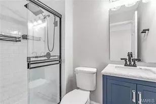 11203 Sherwood Oak Ct, Saint Louis, MO 63146 - Photo 5