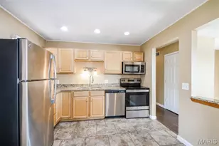 5861 Falcon View Ln, Saint Louis, MO 63129 - Photo 5