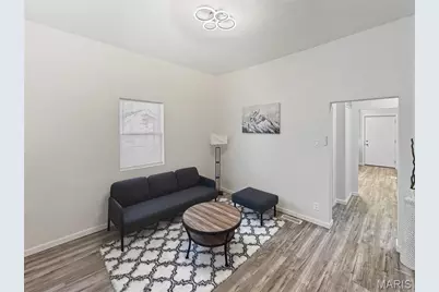 136 W Etta Avenue, Saint Louis, MO 63125 - Photo 3