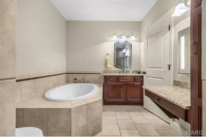 444 Windwood Lake Dr, Cape Girardeau, MO 63701 - Photo 39