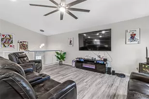 3968 Royal Estates Dr, Saint Louis, MO 63129 - Photo 17