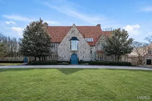 8 Ridgewood St, Ladue, MO 63124 - Photo 1