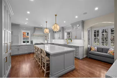 8 Ridgewood Street, Ladue, MO 63124 - Photo 15