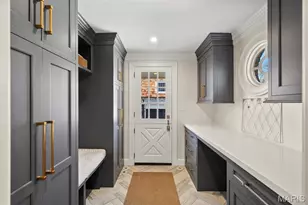 8 Ridgewood St, Ladue, MO 63124 - Photo 19