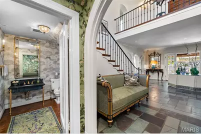 8 Ridgewood Street, Ladue, MO 63124 - Photo 7