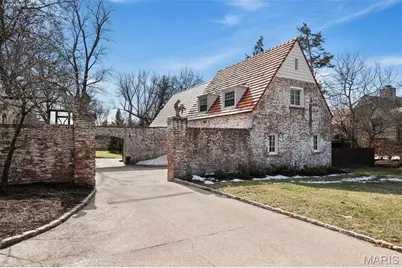 8 Ridgewood Street, Ladue, MO 63124 - Photo 39