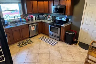 110 N Sanderson Ave, Elsberry, MO 63343 - Photo 3