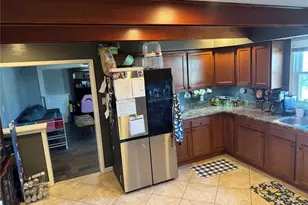 110 N Sanderson Ave, Elsberry, MO 63343 - Photo 5