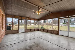 843 Reavis Barracks Rd, Saint Louis, MO 63125 - Photo 23