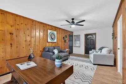 843 Reavis Barracks Road, Saint Louis, MO 63125 - Photo 11