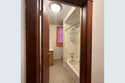 4666 Rosa Avenue #A, Saint Louis, MO 63116 - Photo 5