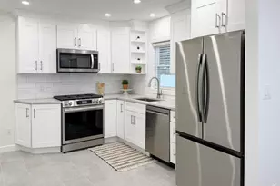 411 Tanglewood Dr, Saint Louis, MO 63124 - Photo 9