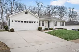 830 Whispering Rock Dr, O'Fallon, MO 63366 - Photo 3