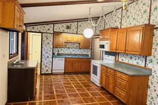 34 Hillcrest Dr, Hannibal, MO 63401 - Photo 5