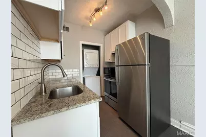 7355 Lindell Boulevard #300, Saint Louis, MO 63130 - Photo 9