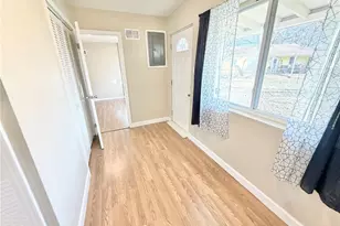 110 De Smet Dr, Florissant, MO 63031 - Photo 7