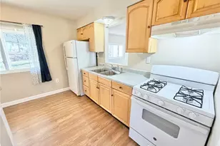 110 De Smet Dr, Florissant, MO 63031 - Photo 5