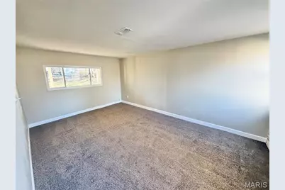 110 De Smet Drive, Florissant, MO 63031 - Photo 3