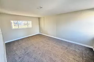 110 De Smet Dr, Florissant, MO 63031 - Photo 3