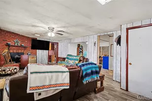 64 Mockingbird Ln, Hawk Point, MO 63349 - Photo 3