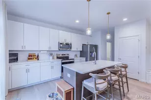 9028 Camino Trl, Cottleville, MO 63304 - Photo 11