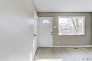 10417 Prince Dr, Saint Louis, MO 63136 - Photo 5