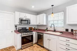 104 Eric Craig Ct, Saint Peters, MO 63376 - Photo 19