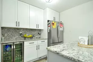 2535 Senator Ct, Mehlville, MO 63125 - Photo 9