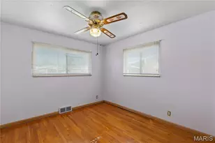 7400 Anrose Dr, University City, MO 63130 - Photo 15